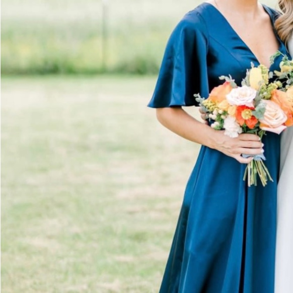 David’s Bridal Galina Signature Flutter Sleeve Bridesmaid Dress - Marine/Navy